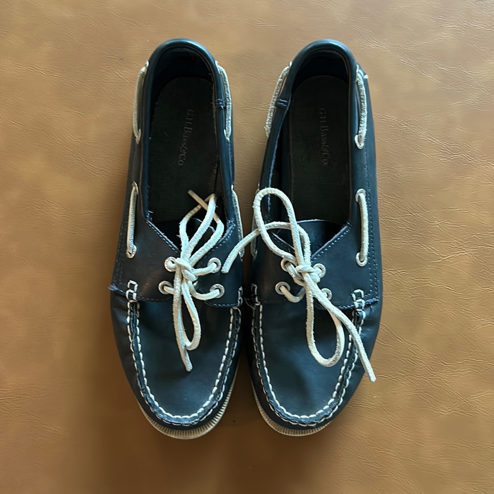 GH Bass Navy blue boat shoes